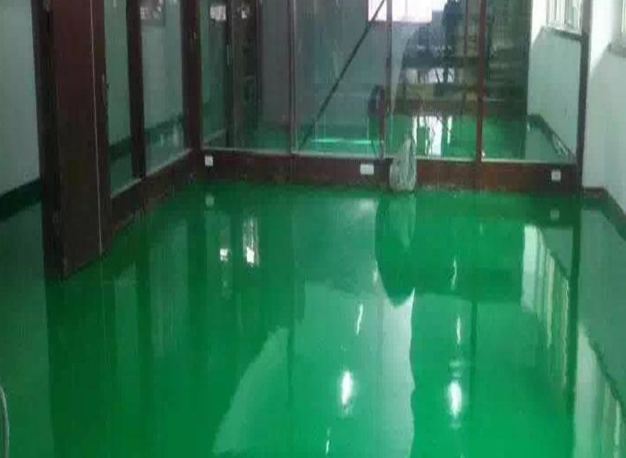 自流平水箱環氧樹脂地坪12.29文章選用.jpg